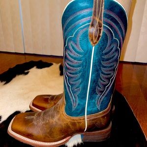 Ariat Circuit Shiloh boots